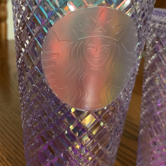 Starbucks holiday 2022 release